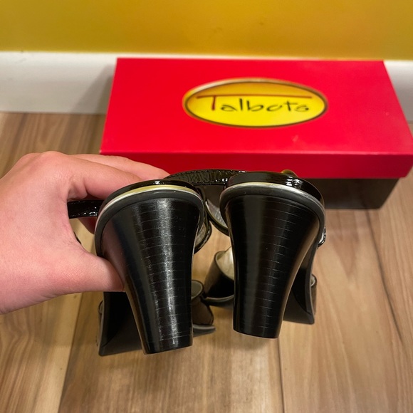 Talbots mini heels - Picture 3 of 6